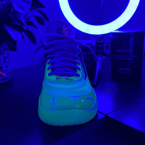 Snag - Picture 3 of 4